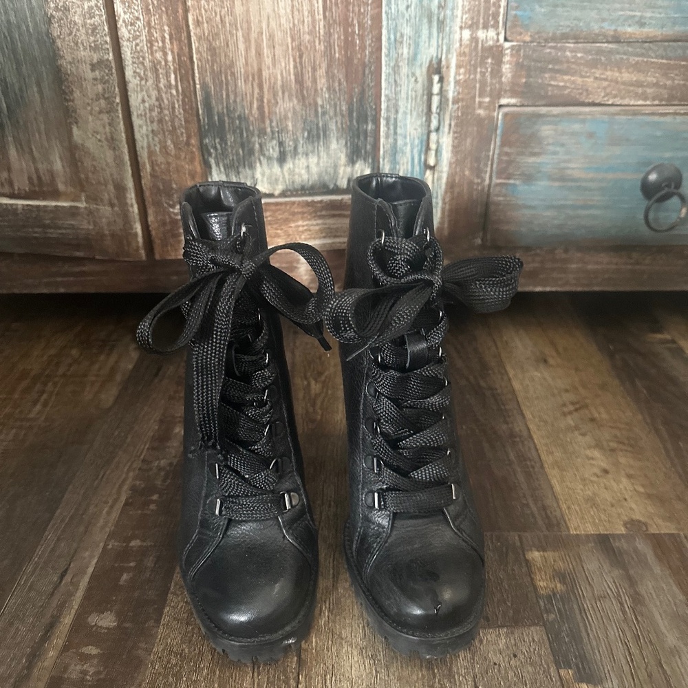SCHUTZ ZHARA LACE UP WOMENS COMBAT BOOT SHOE DOZE 6.5